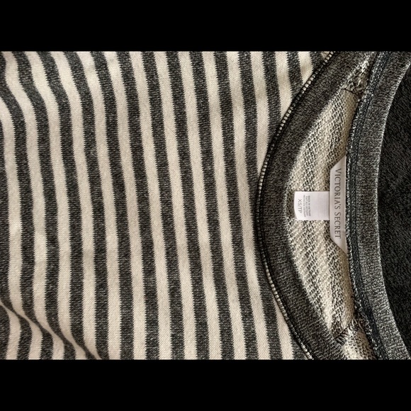 Sweater - Picture 2 of 3